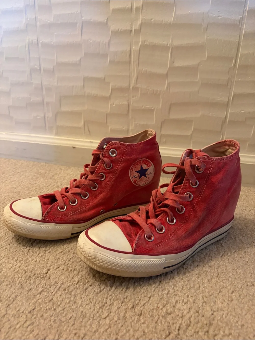 Converse Chuck Taylor All Star Lux Hidden Wedge Sneakers - Size 8
